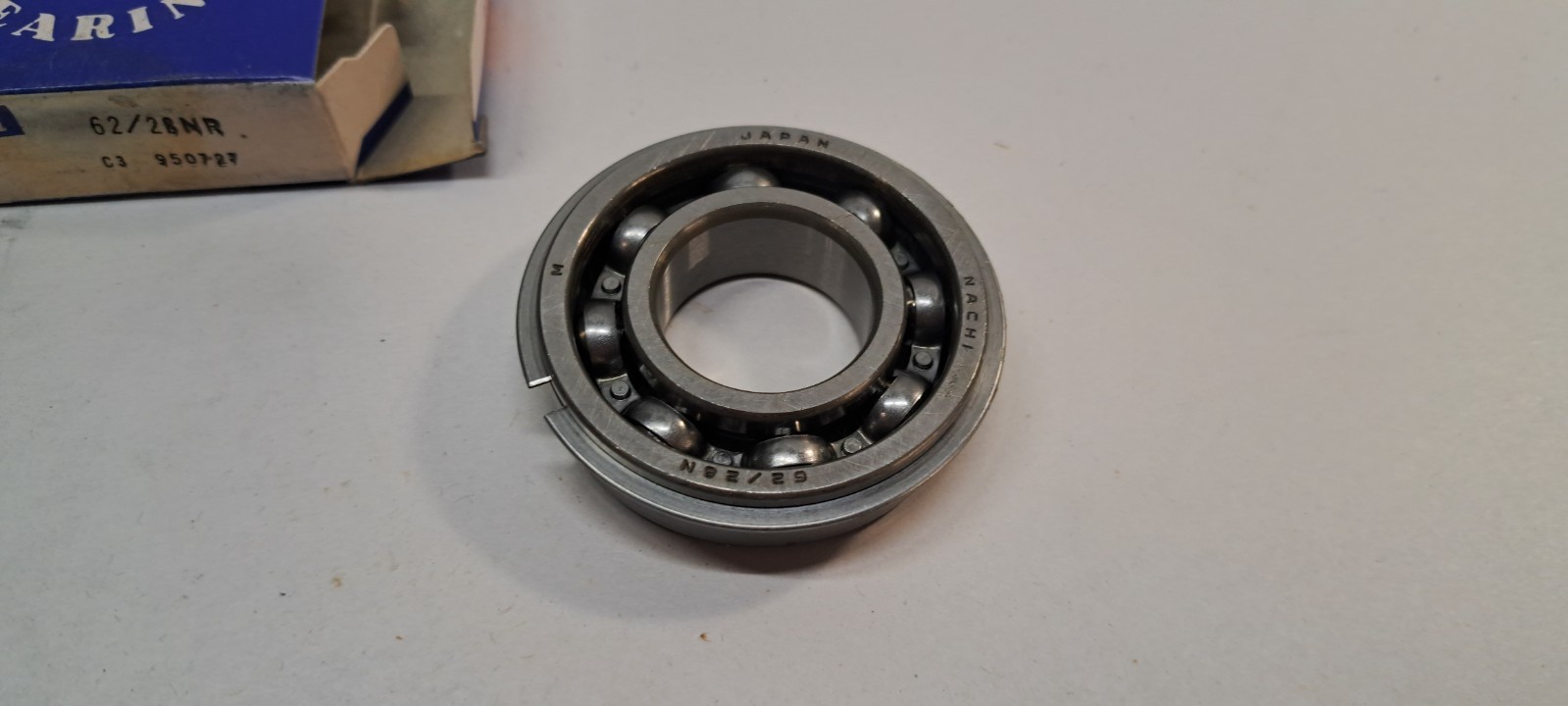 NEW IN BOX NACHI 62/28NR ROLLER BEARING 62/28N C3 JAPAN