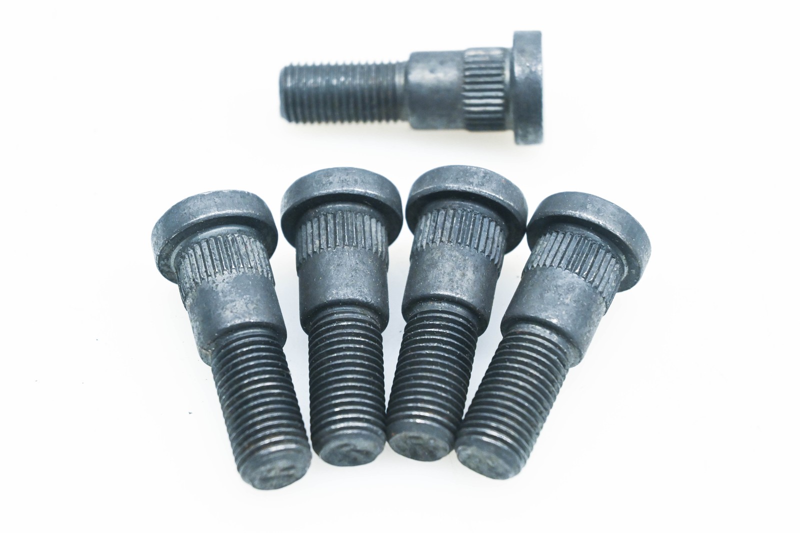 Niehoff ME004-15 Wheel Studs 1-1/2″ x 7/16″-20 Qty 5 NOS