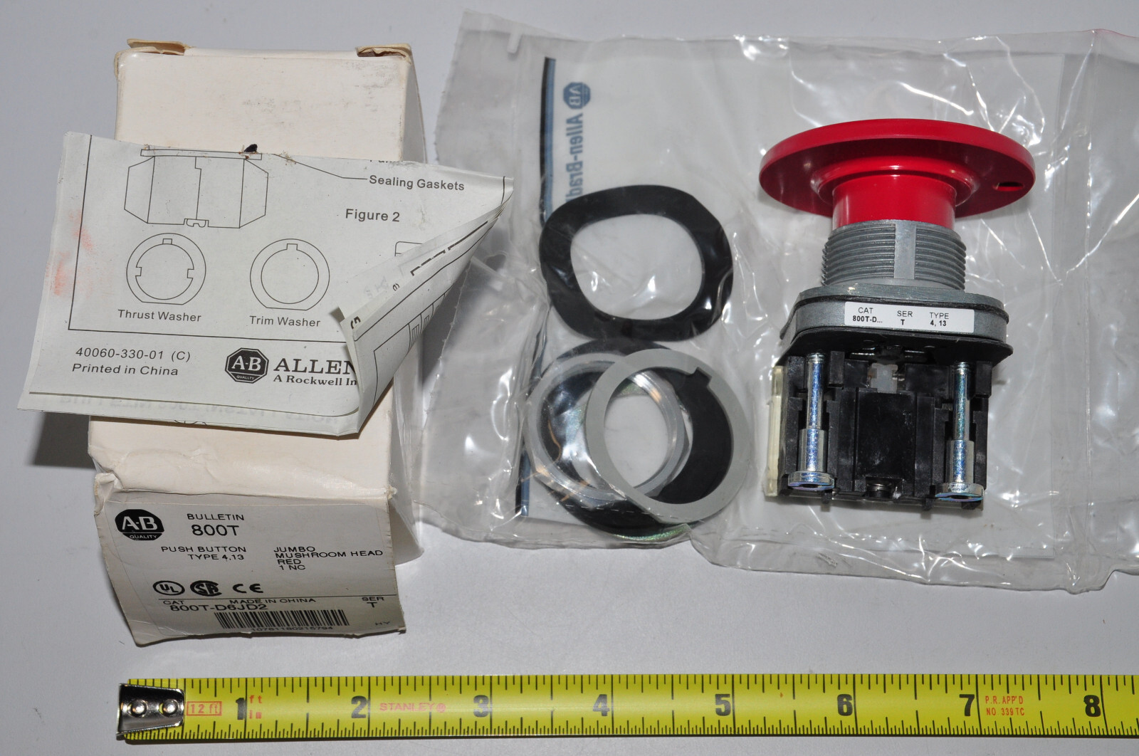 ALLEN-BRADLEY RED MUSHROOM HEAD PUSH BUTTON Type 4,13 Cat 800T-D6JD2