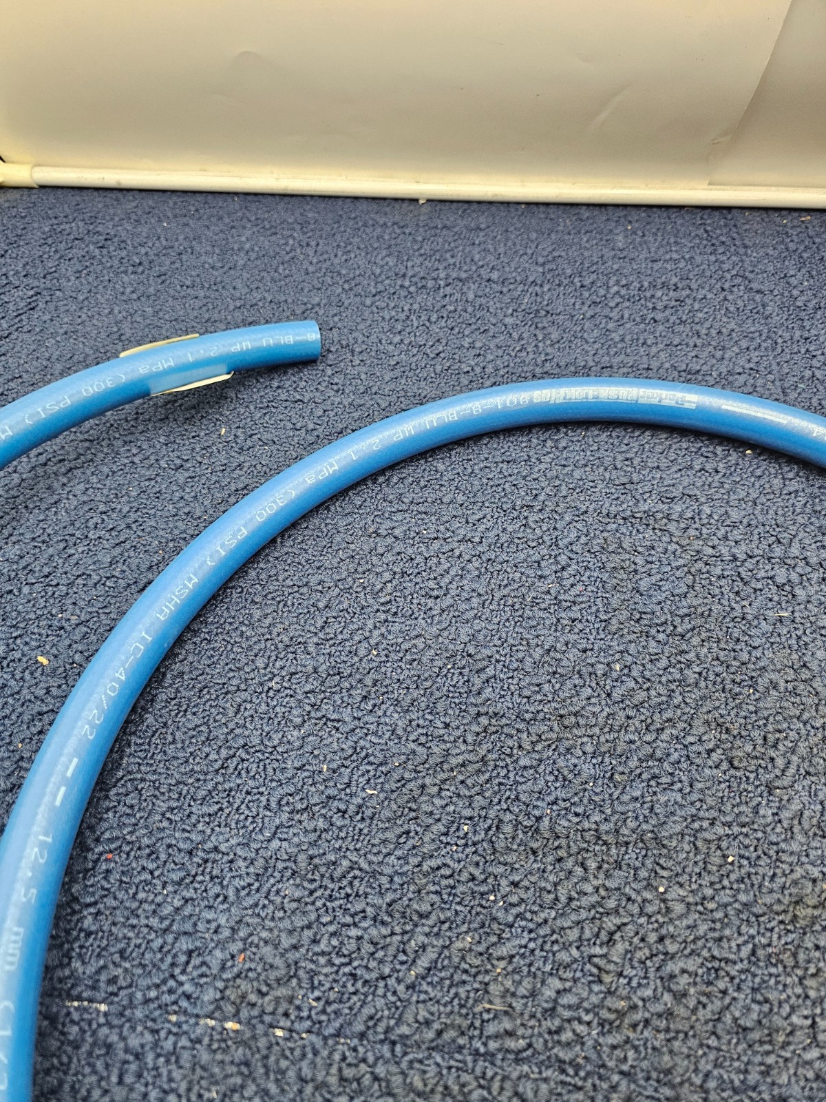 Parker 801-8-BLU 10ft. Hydraulic Hose 1/2″ ID WP 2.1 MPa (300 PSI) MSHA IC-40/22