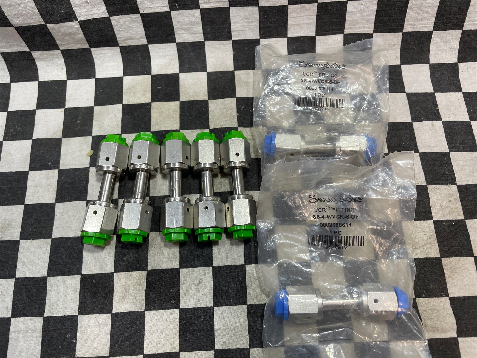 SWAGELOK SS-4-WVCR-6-DF, Welded VCR Face Seal, LOT OF 7, SHIPSAMEDAY#ZS05