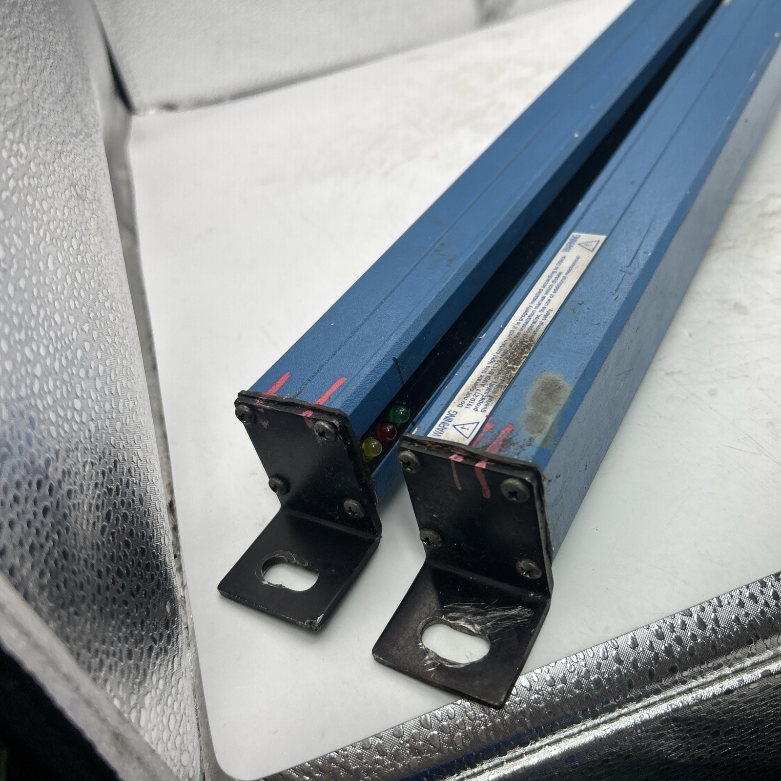 set Pinnacle MG-24 Microguard Safety Light Curtain Receiver/Emitter