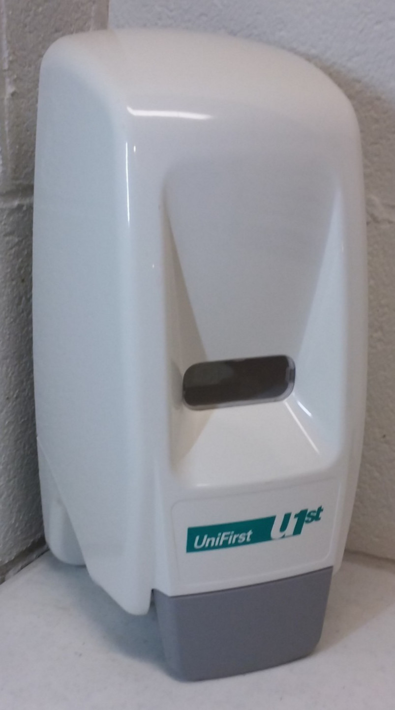 GoJo 9034-001-XXX Manual Wall Sanitizer Dispenser 800 mL