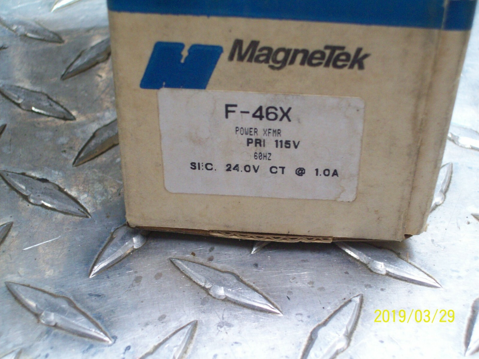 NEW MAGNETEK F-46X FILAMENT TRANSFORMER PRI: 115V SEC: 24V
