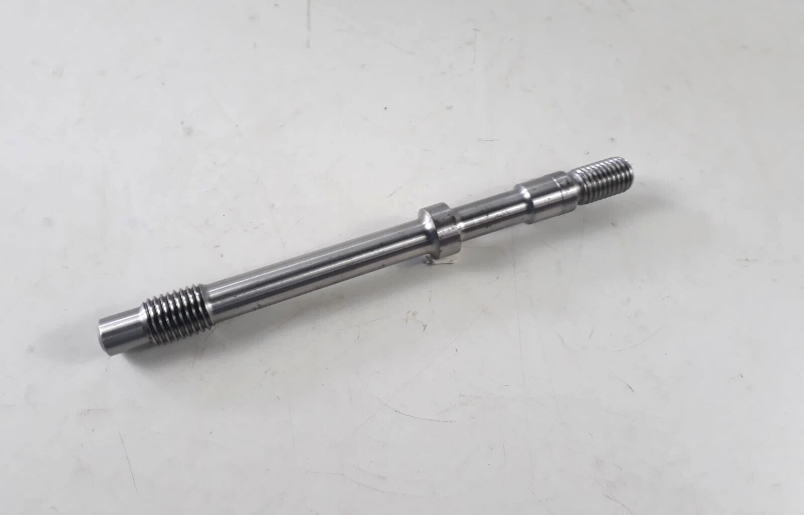 Stud With Guide Face Part No 90101-40K-283 For Kawasaki 8S60MCE