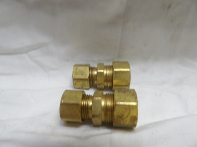 1/2″ X 5/8″ Brass Compression Union Coupling (qty of 2)