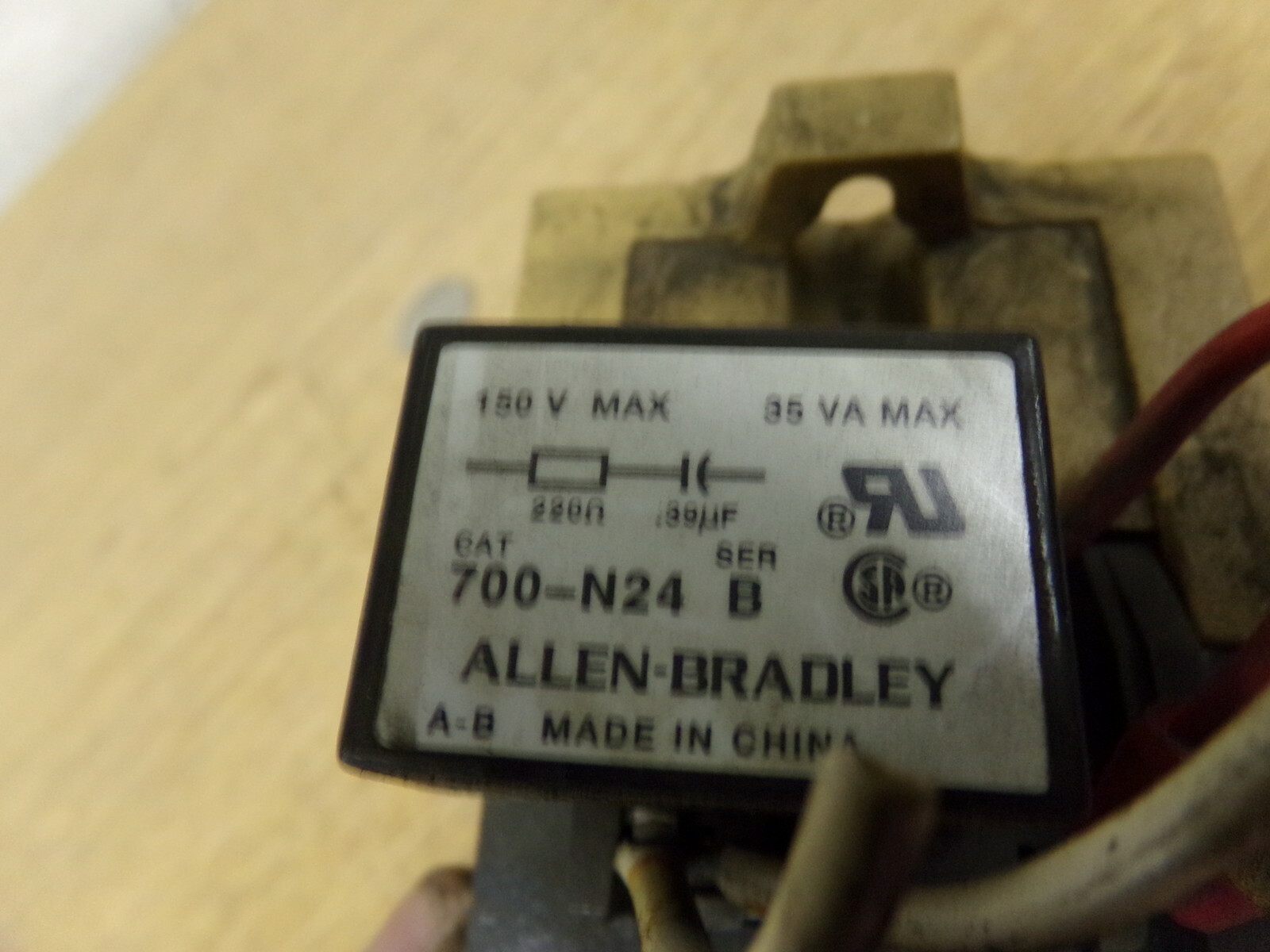 Allen Bradley 700-P600A1 Series B Control Relay w/ 700-N24 Ser B