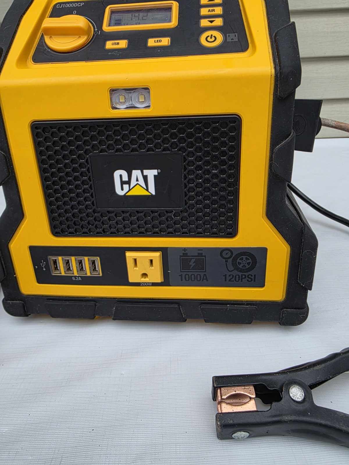 3 in 1 CAT Professional Power Station with Jump Starter & Compressor