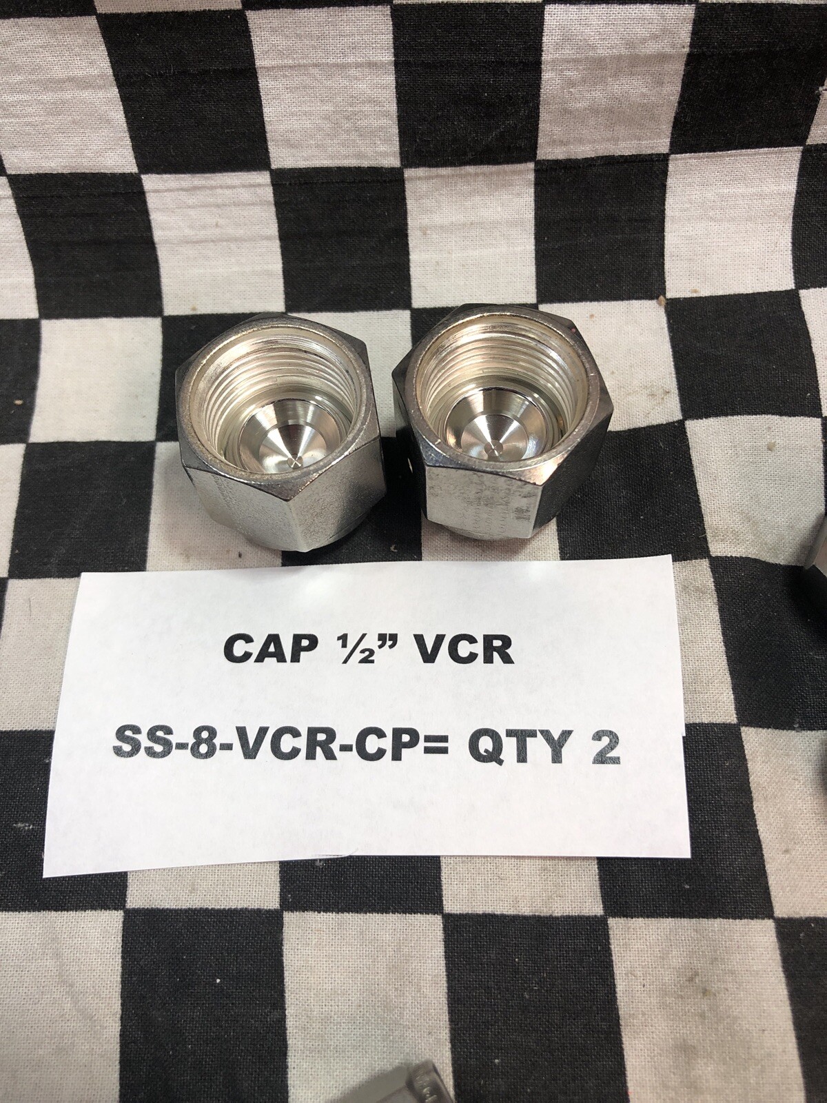 Lot Of 19 Swagelok SS-8-VCR-6-DM, SS-8-VCR-CP, SS-8-VCR-P, SS-8-VCR-6-600 #120B2
