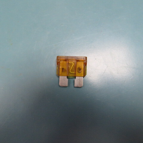 LITTLEFUSE 0257005.PXOCR Qty of 100 per Lot 5 A AC 32 V DC Fuse Automotive Re