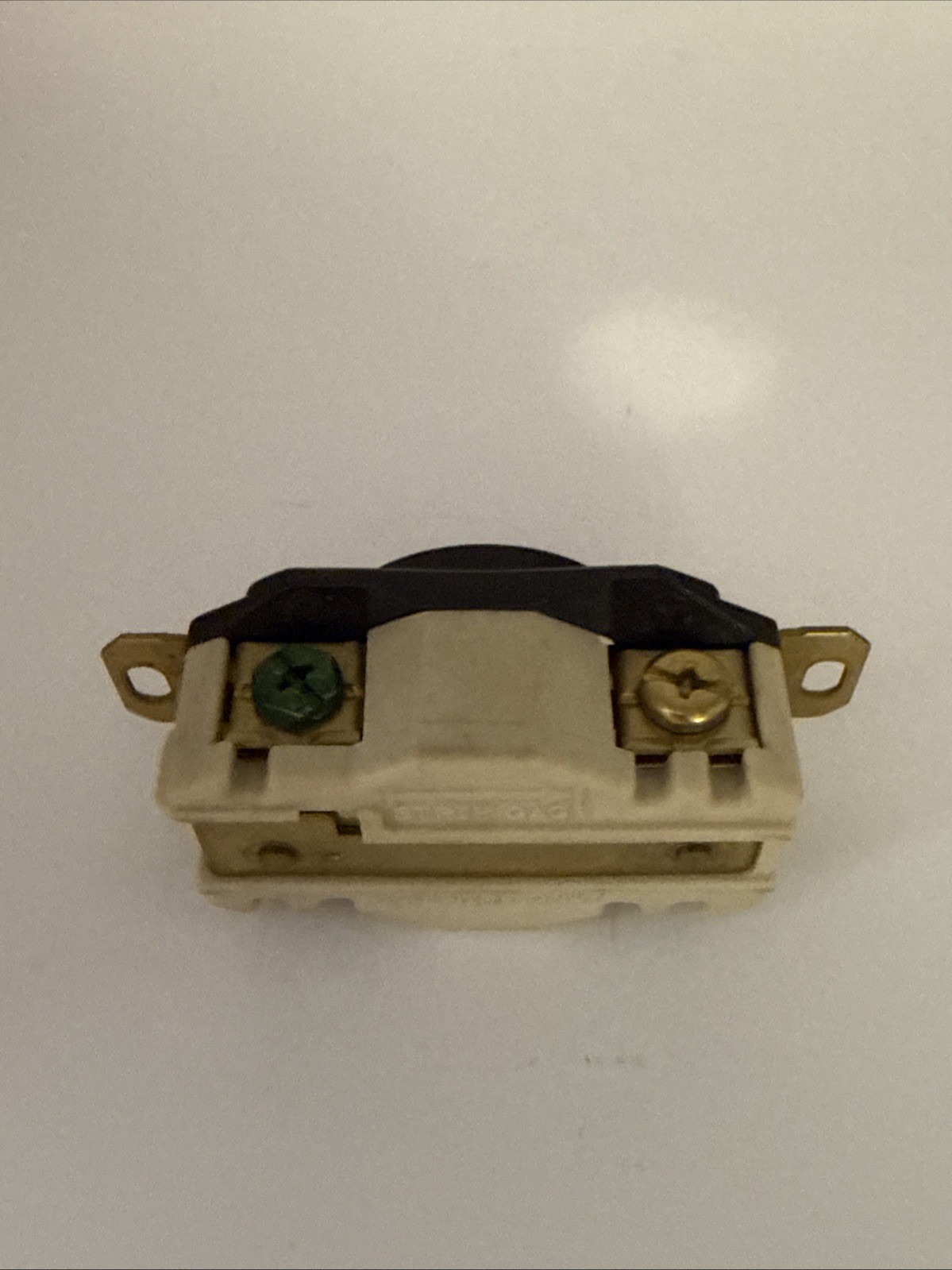 NEW OLD STOCK! HUBBELL 20A 125/250V TWIST LOCK RECEPTACLE HBL2410