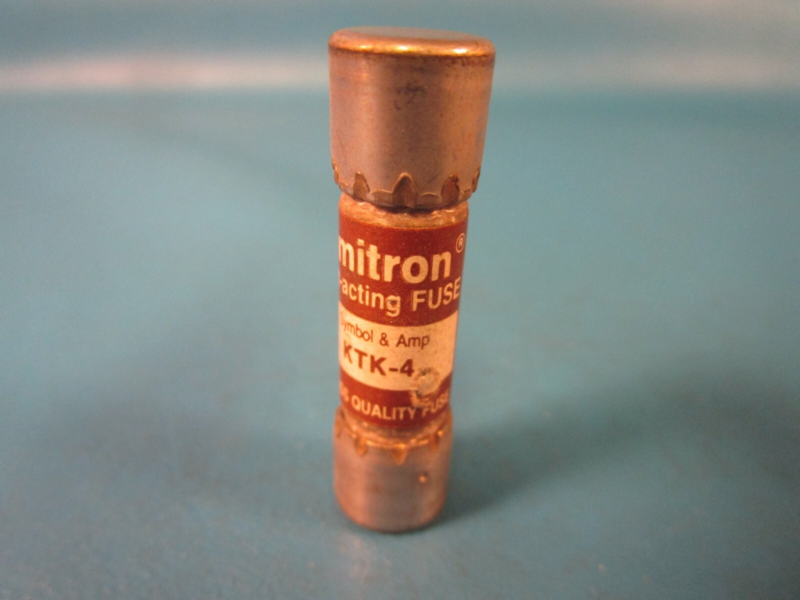 LOT OF 7 Bussmann Limitron KTK-4 Fuses, Fast Acting, Cooper