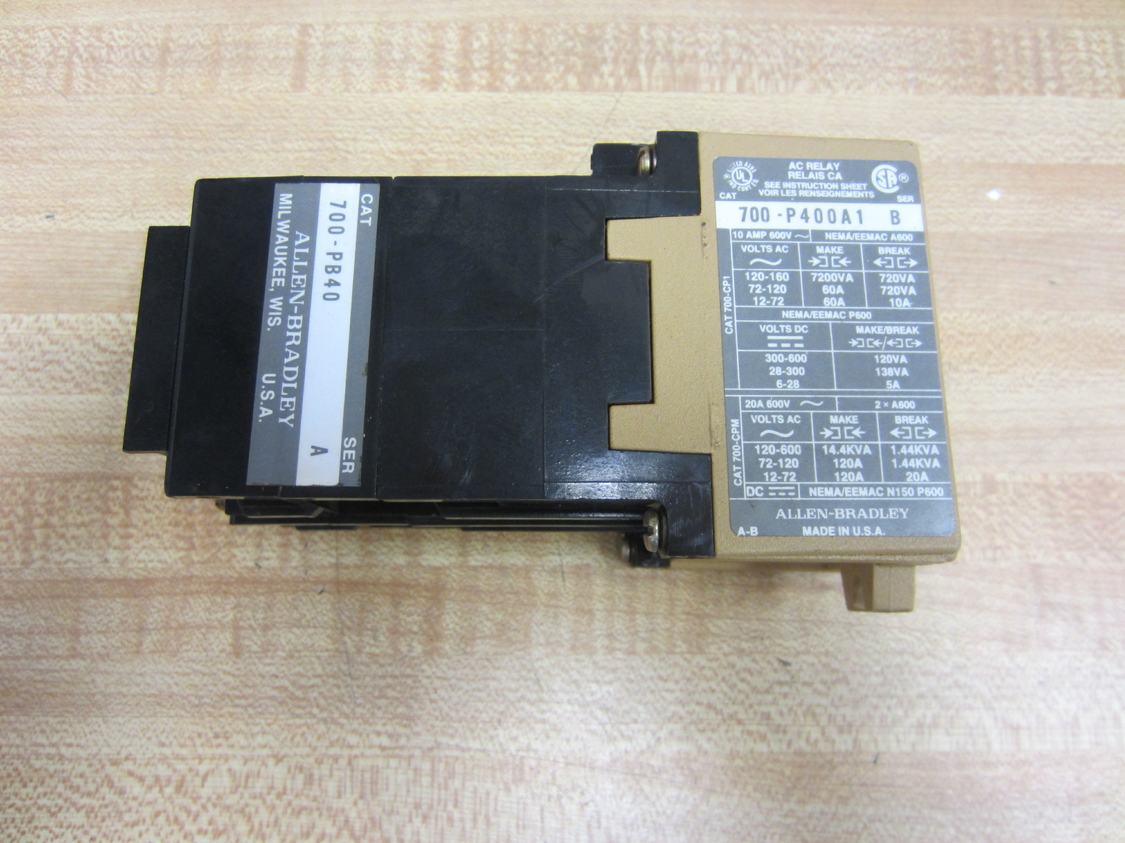 Allen Bradley 700-P400A1 Starter Relay 700P400A1 With 700-PB40 Series B