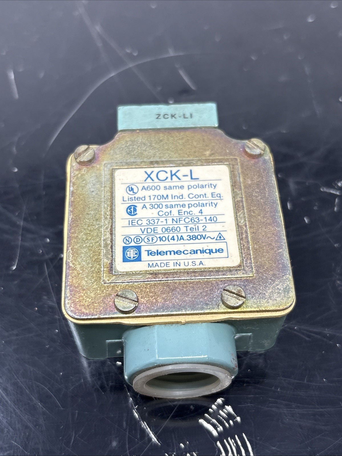 TELEMECANIQUE XCK-L 380V 10A