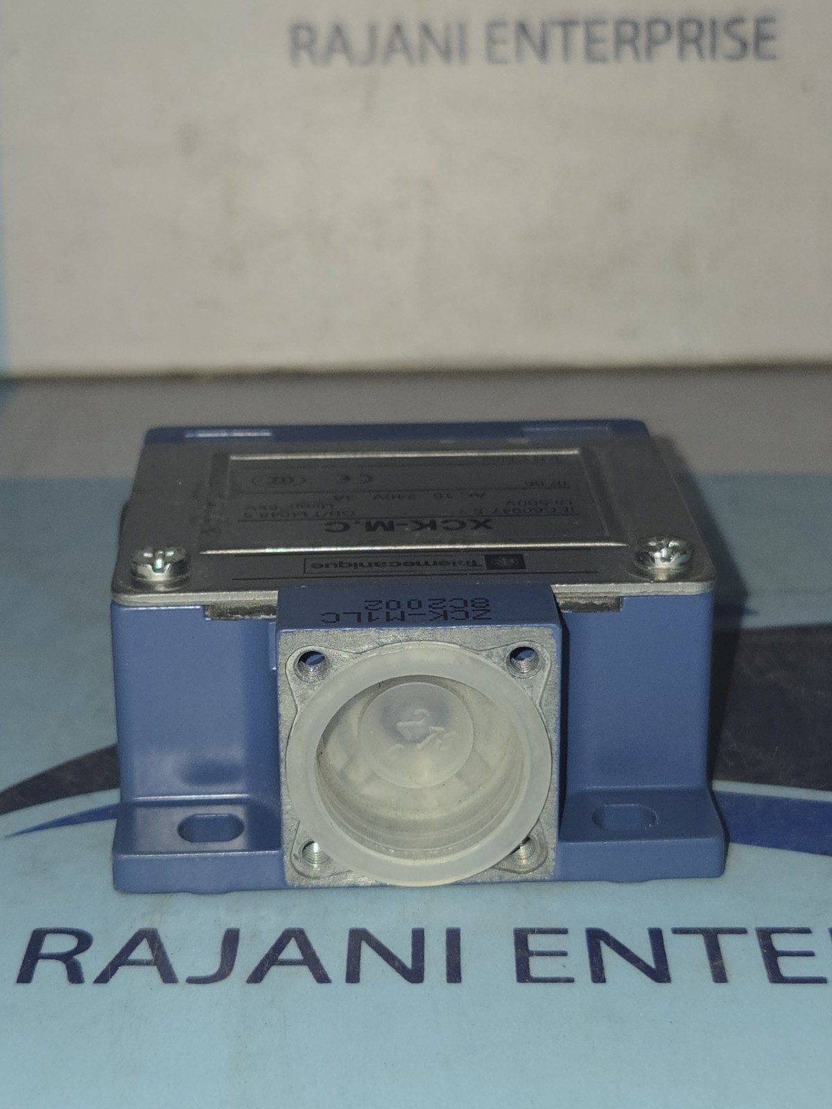 NEW Telemecanique XCK-M.C Limit Switch 500V 6kV IP66 AC 15 240V 3A