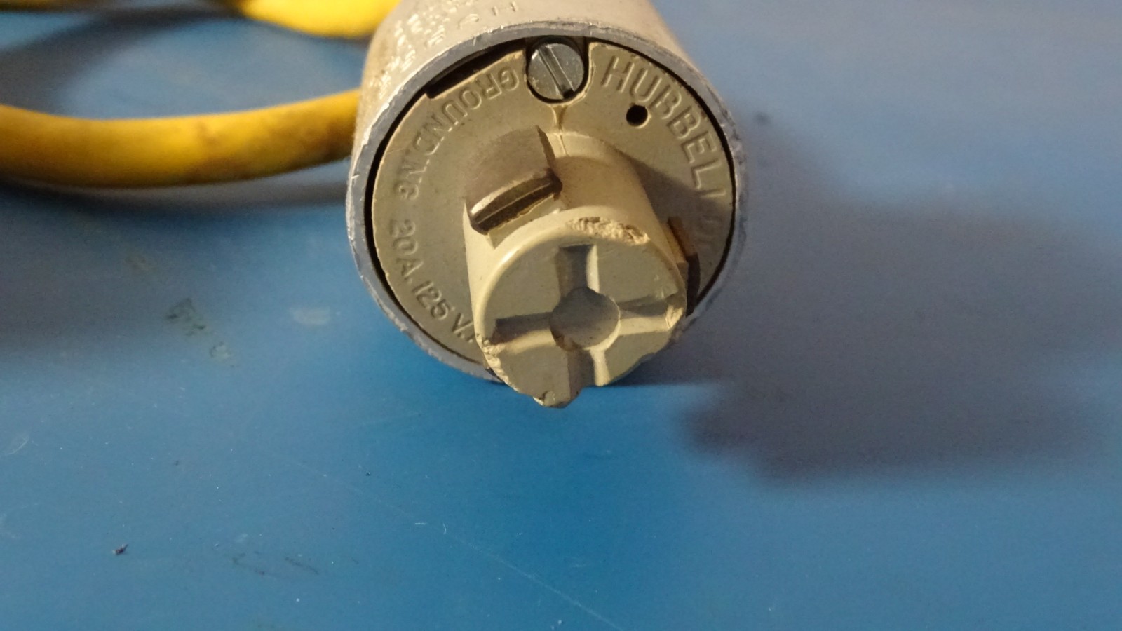 Hubbellock 20A 125V Grounded Hospital & 5-15R Hospital Grade