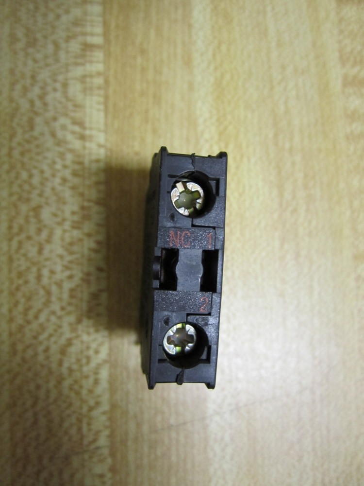 Moeller Klockner M22-K01 Eaton Block M22K01 Cutler Hammer