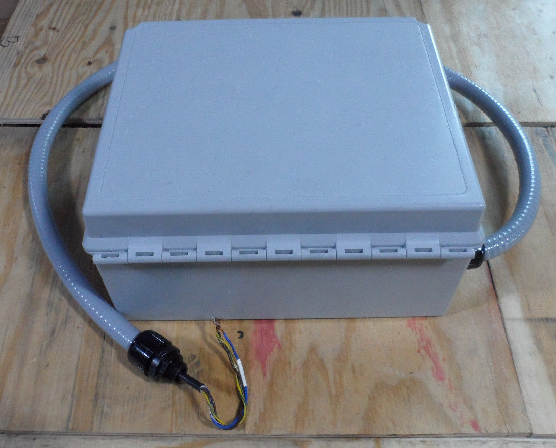 12-1/2″ x 10-1/2″ x 6-1/2″ RANGELAN2 OUTDOOR ENCLOSURE WITH HOFFMAN 230V HEATER