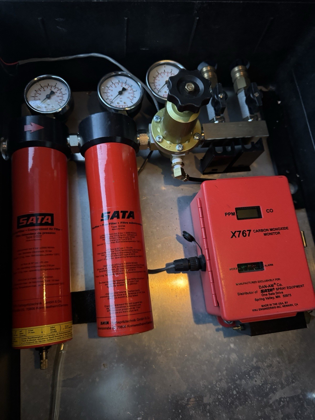 SATA MOBILE SPRAY FILTER SYSTEM +X767 CARBON MONOXIDE MONITOR IN AIR TIGHT CASE