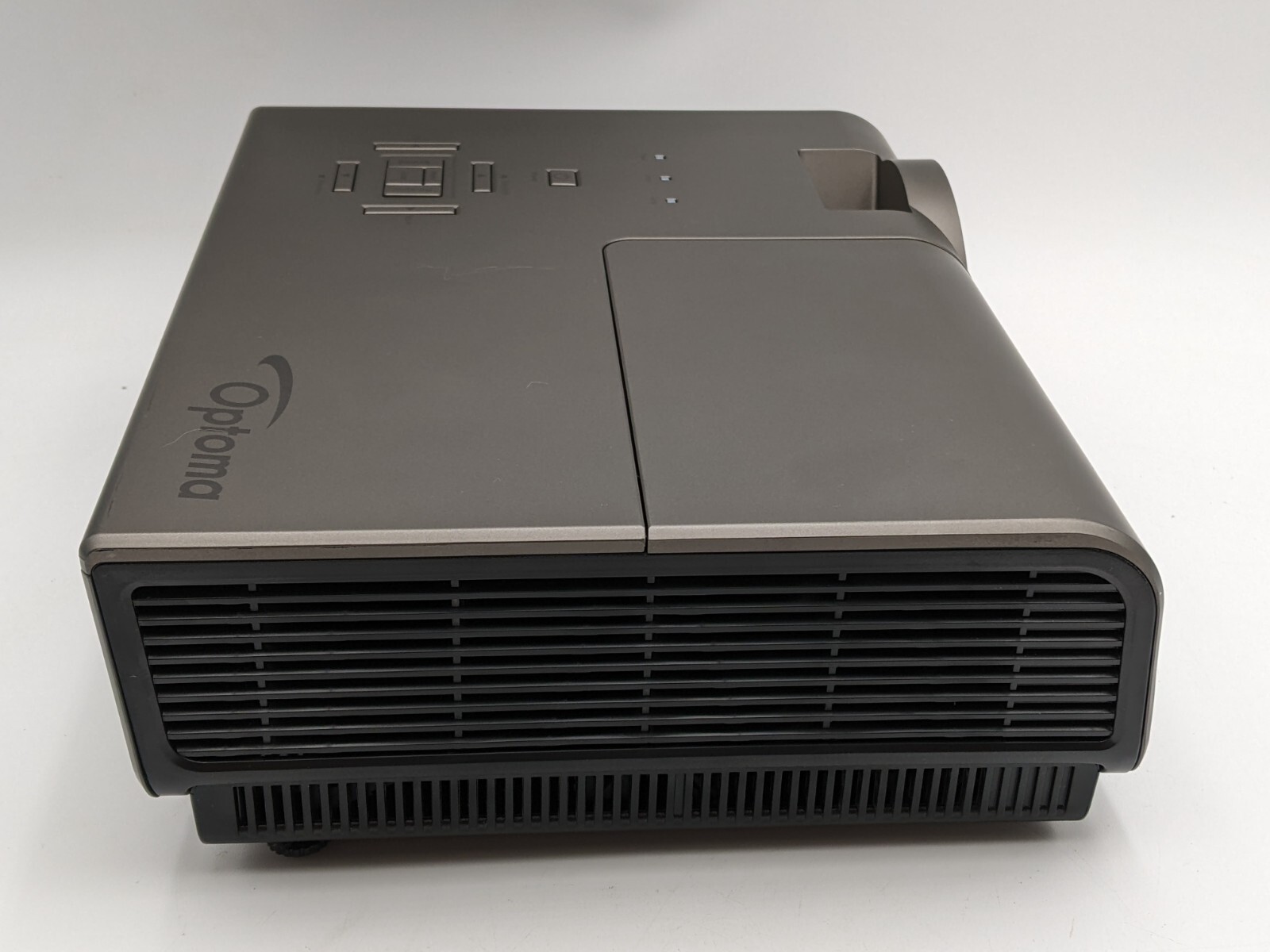 Optima Crestron DAEHUZZ EH500 Projector Office Conference Room 3D HDMI VGA Used
