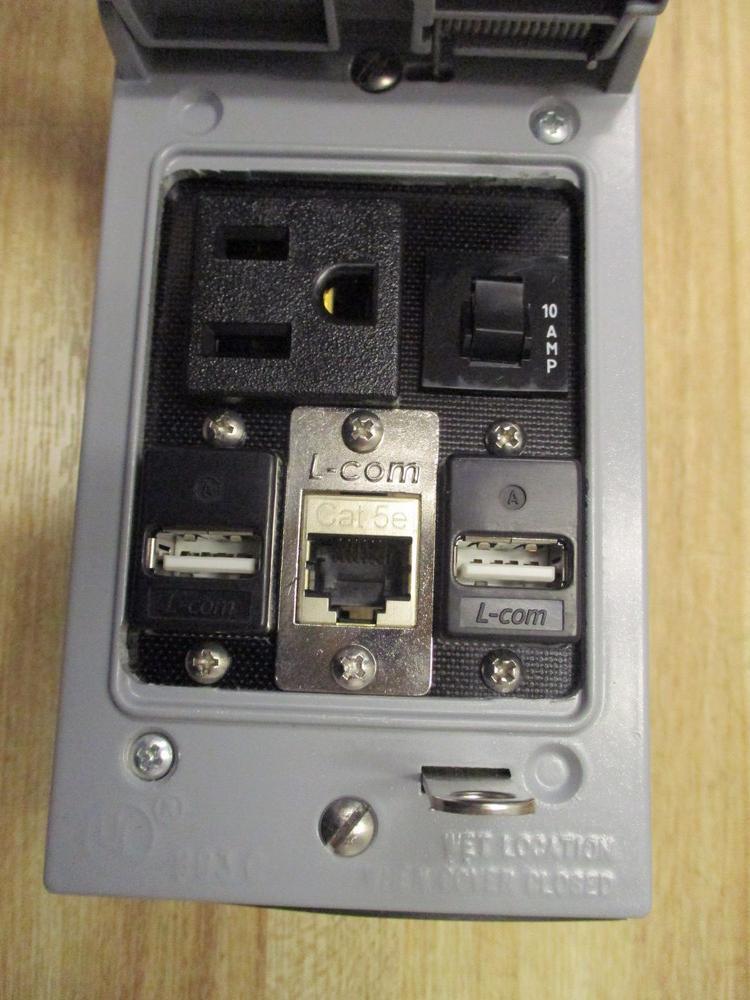 Weco PPS10-ENS/2USBA-10 Outlet Port PPS10ENS2USBA10 (Pack of 3)