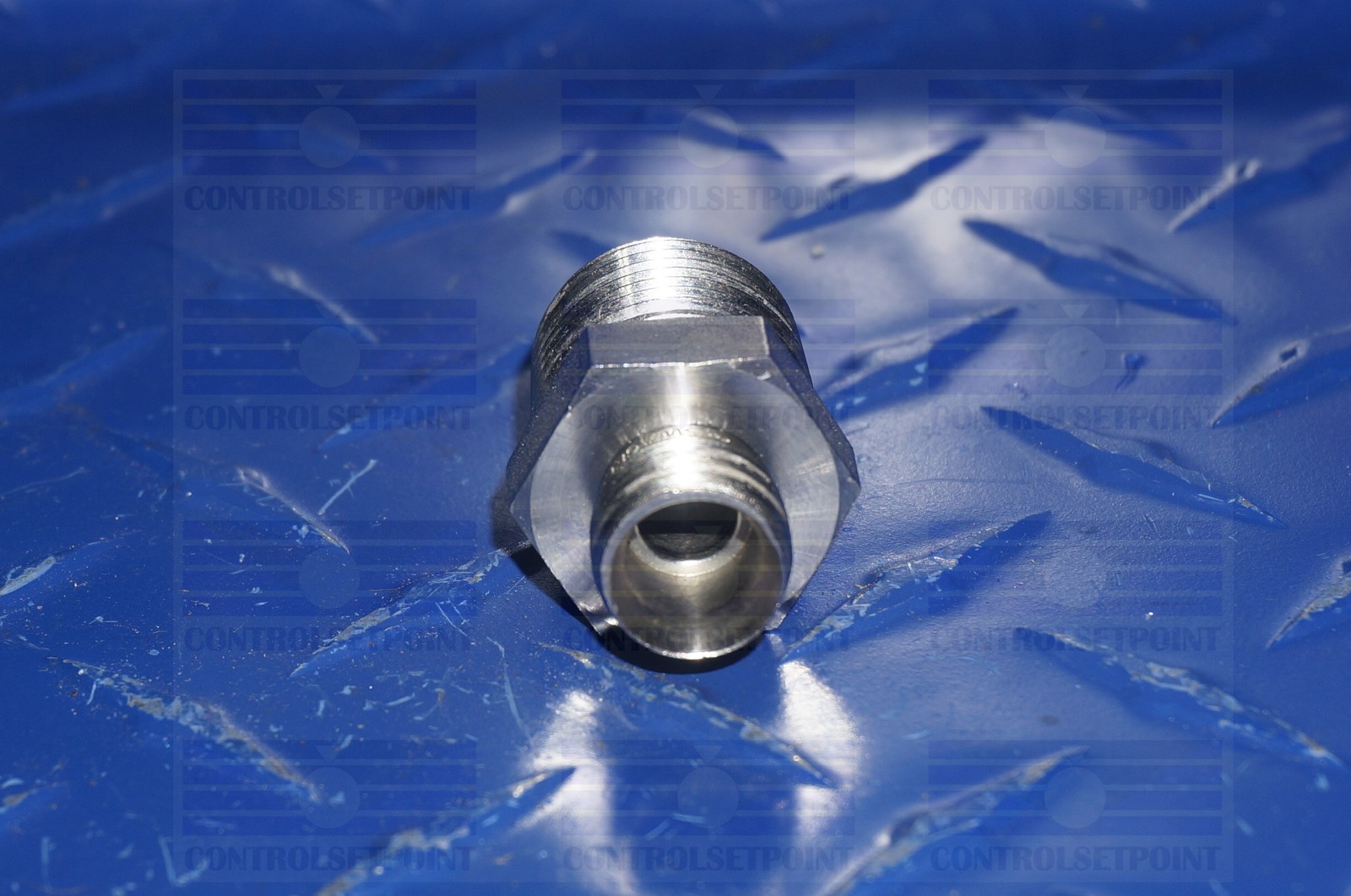 SWAGELOK 1/2″ NPT TO 3/8″ TUBE STRAIGHT MALE TO MALE 316 SST SS-600-18BT