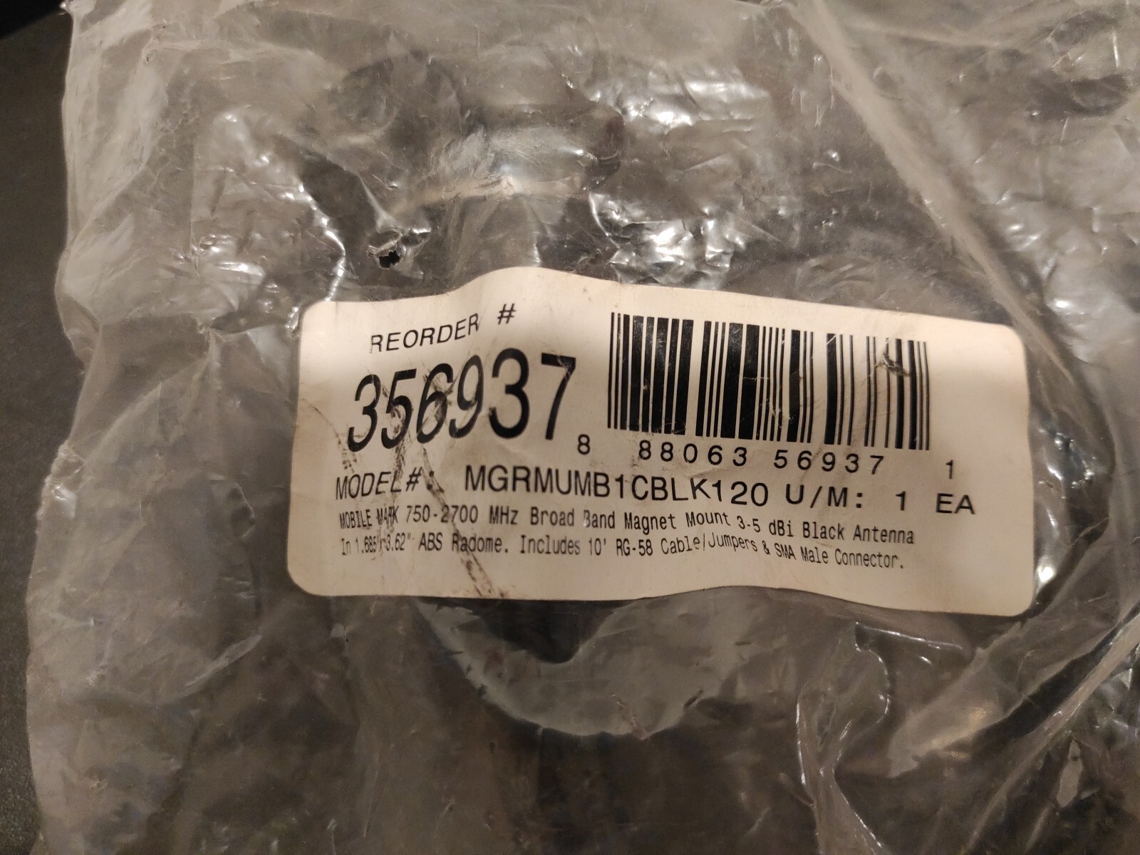 Mobile Mark MGRMUMB1CBLK120 Magnet Mount Antenna 750-2700 MHz, SMA