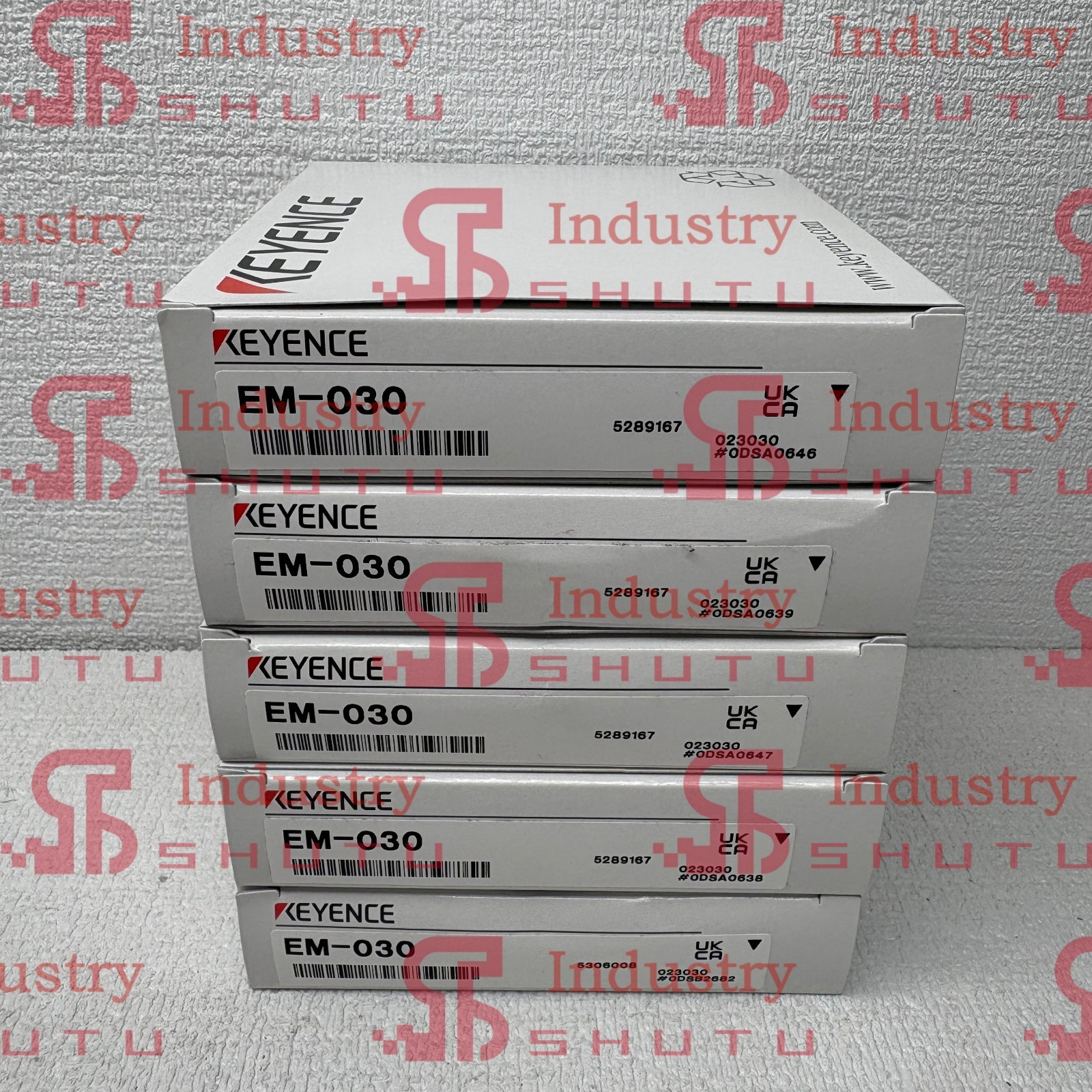 Keyence EM-030 proximity transducer#1pcs new in box