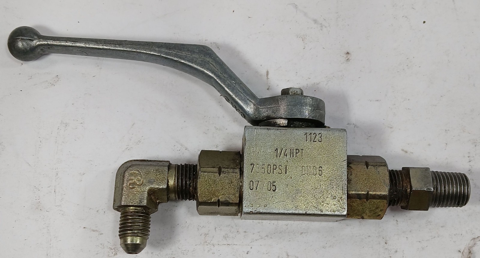 1 USED BKH 1123 ¼” NPT 7350PSI 2WAY HIGH PRESSURE BALL VALVE ***MAKE OFFER***
