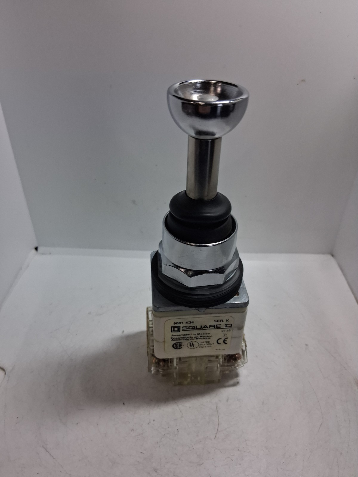 SQUARE D 9001K34H2 JOYSTICK 5 POSITION 600VAC 10A 2NO/2NC SERIES K NNB