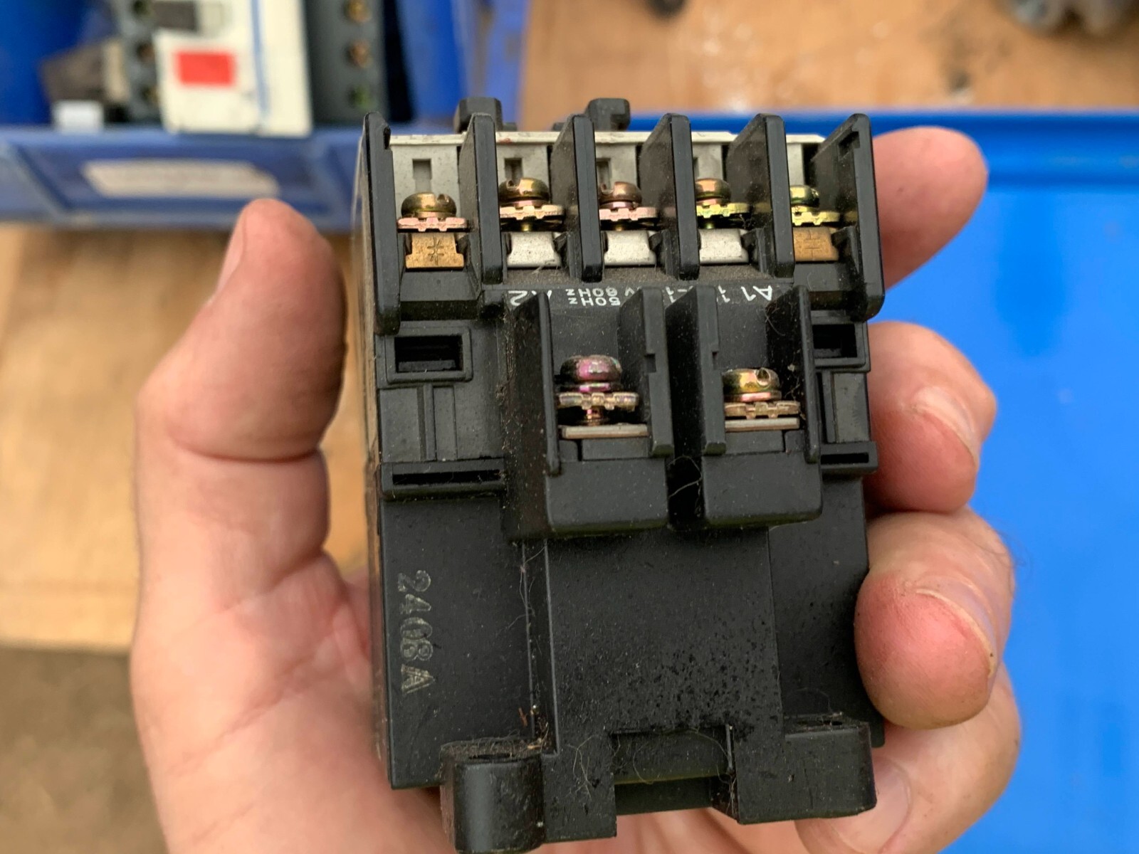 Fuji Electric Contactor 100/110VAC 50/60Hz P/N SC-05 Z324A