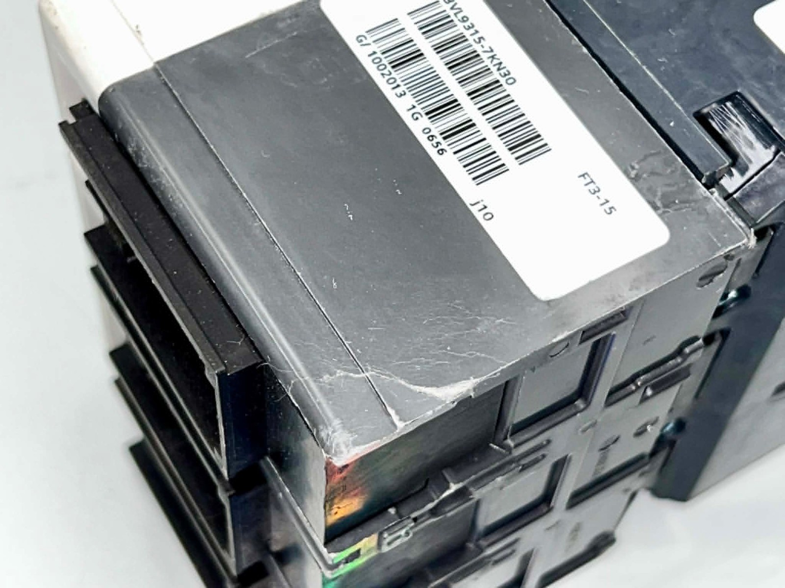 Siemens Sentron VL HFK3B150 150A 3-Pole 480V Circuit Breaker Used Line Lugs Only