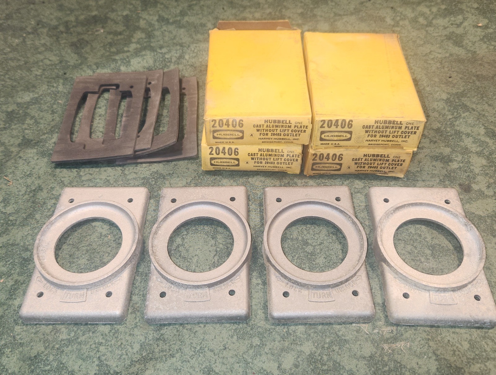 (4) Hubbell HBL20406 HubbelLock Aluminum Plates Please Read !! (13791-H3)