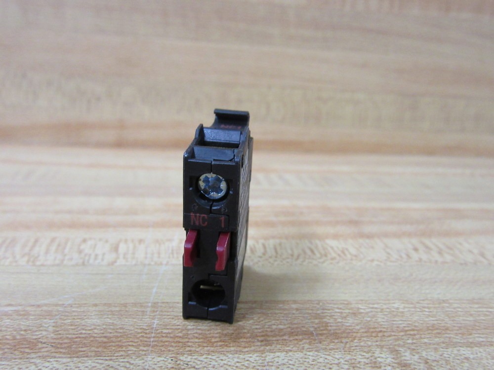 Eaton M22-KC01 Moeller Contact Block M22KC01 (Pack of 6)