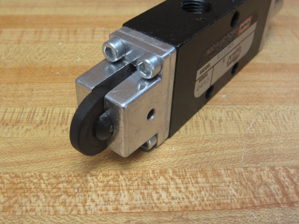 ARO E212RS Control Valve W/Roller