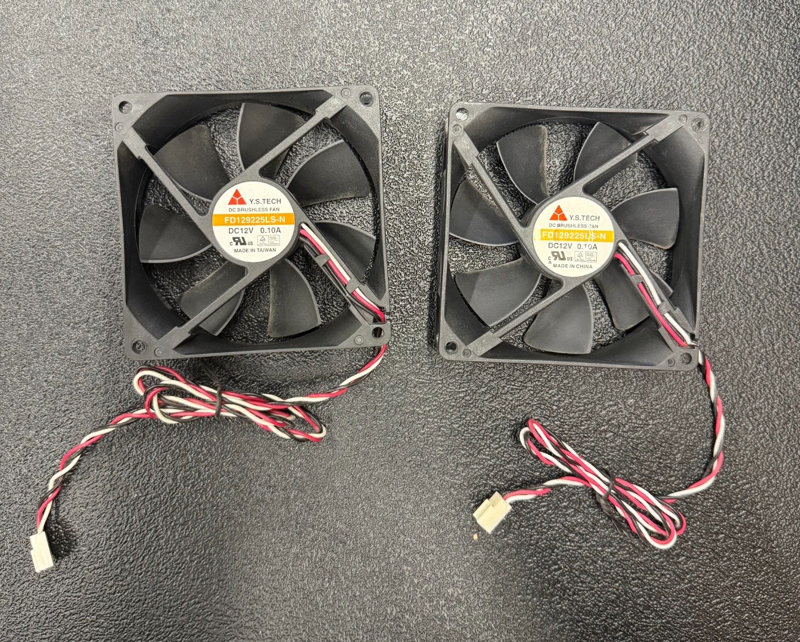 Lot of 2 / Y.S. TECH COOLING FANS – FD129225LS-N 12V 0.10A