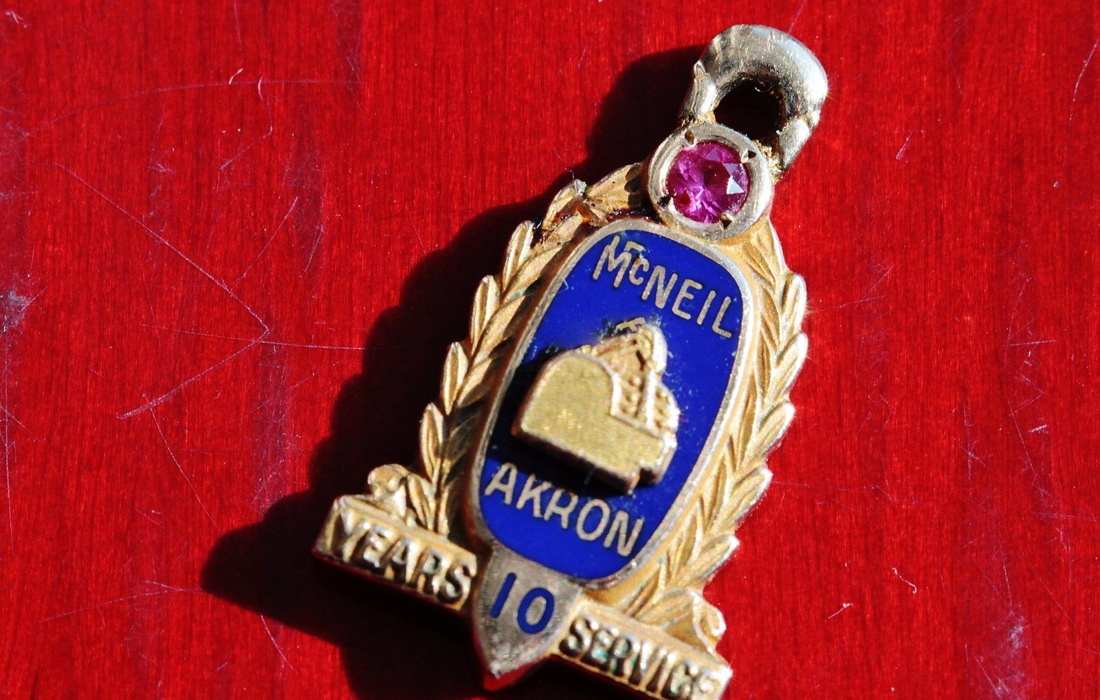 10k yellow gold service pendant McNeil NRM Inc 0.11ct ruby vintage 2.5gr scr2354