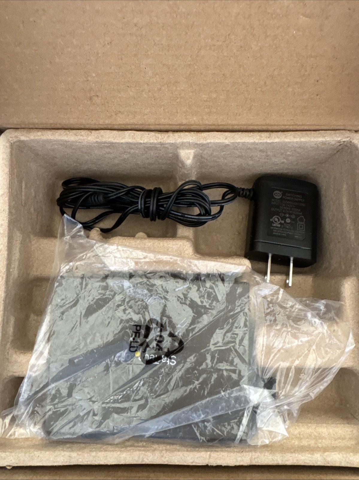 StarTech MCMGBSC15 1Gbps Single-Mode Fiber Ethernet Media Converter New-Open Box