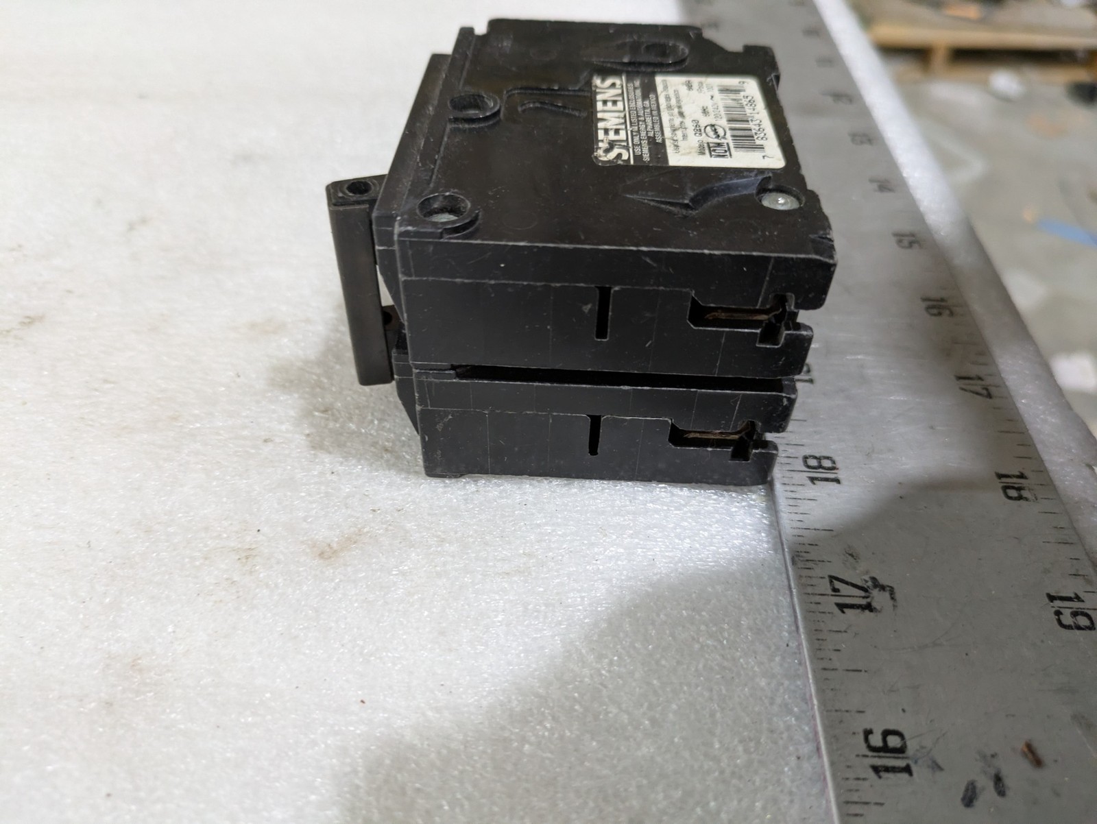 Siemens Q260 2-Pole 60A Circuit Breaker Type QP 120/240VAC 60Hz Plug-In