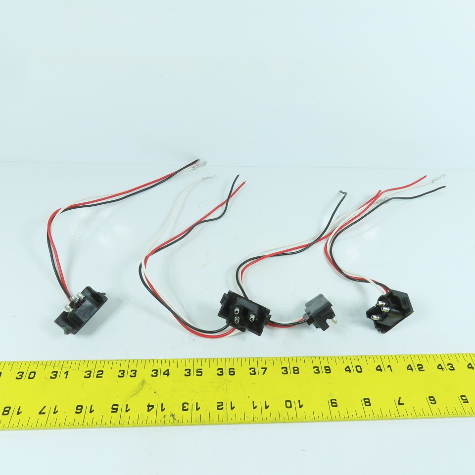Truck Trailer Molded 3 Prong Pigtail Harness Stop Turn Tail Brake Light Lot/4