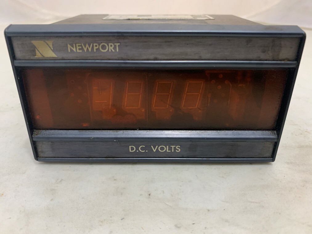 Newport Laboratories 200AS-3 A3 D2 DC Volt Meter