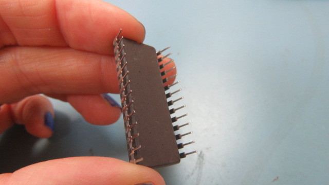 Signetics 27C64A-20FA Qty of 2 per Lot 64 bit CMOS EPROM 8K x 8