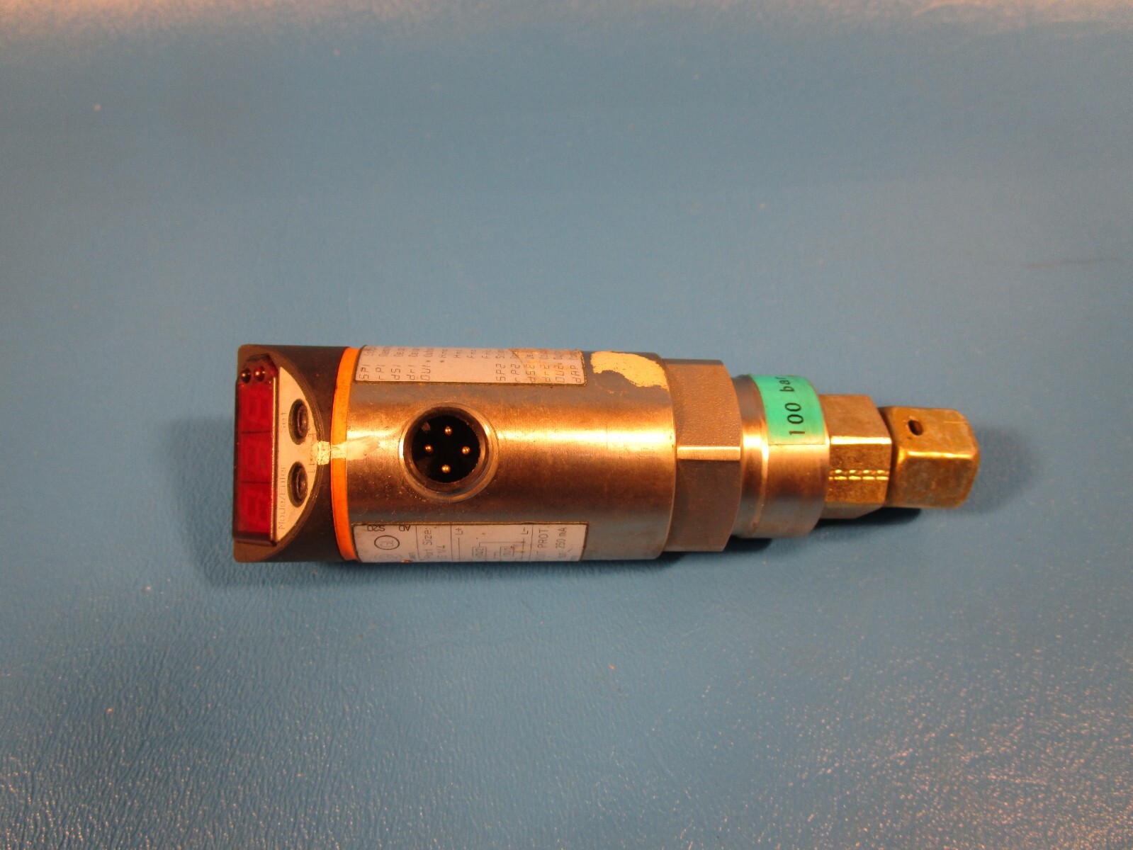 USED IFM PN7022 Pressure sensor with display, Electronic Pressure Monitor Sensor