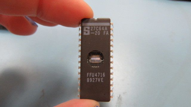 Signetics 27C64A-20FA Qty of 2 per Lot 64 bit CMOS EPROM 8K x 8