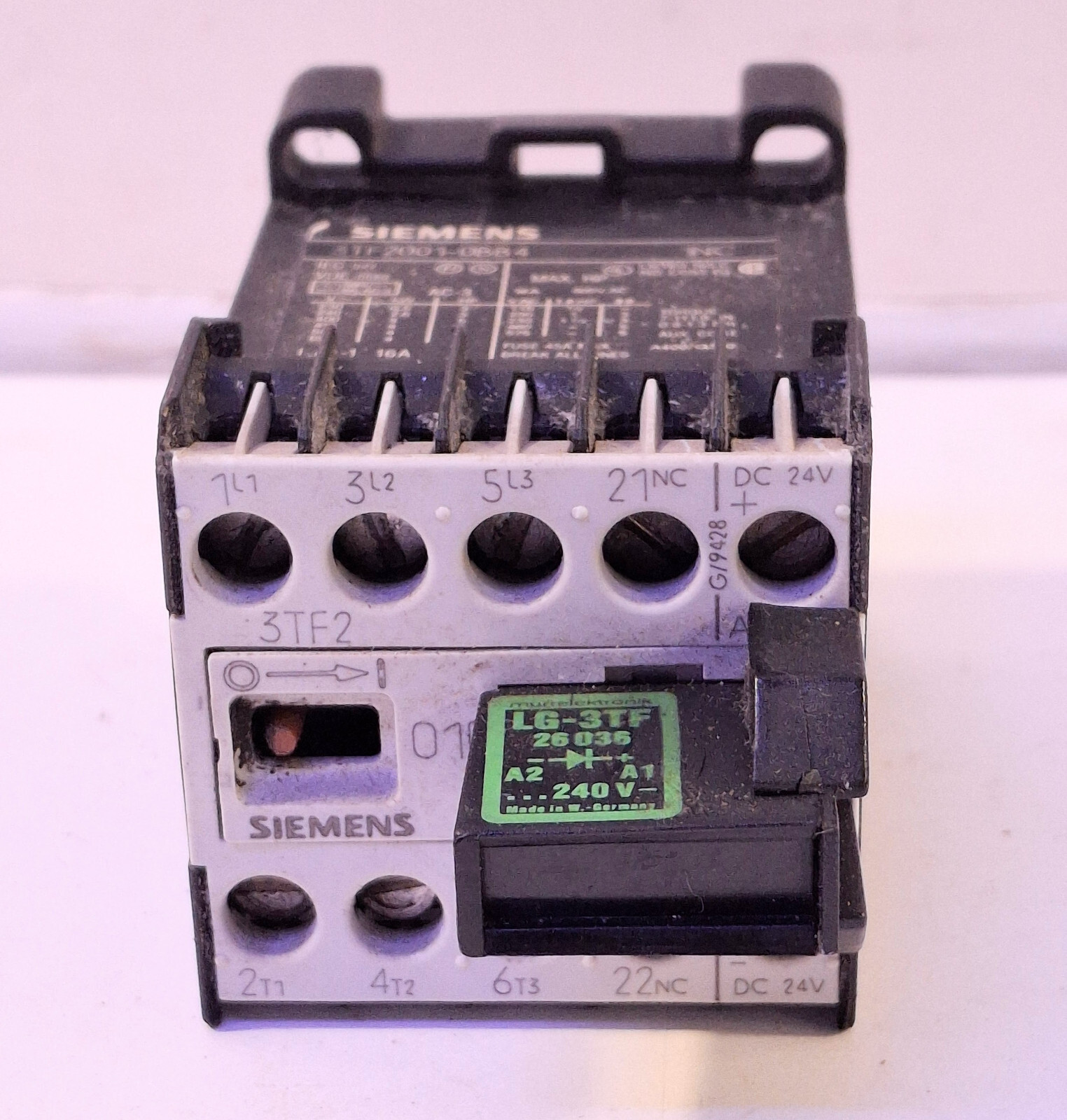 1 USED SIEMENS 3TF2001-0BB4 CONTACTOR ***MAKE OFFER***