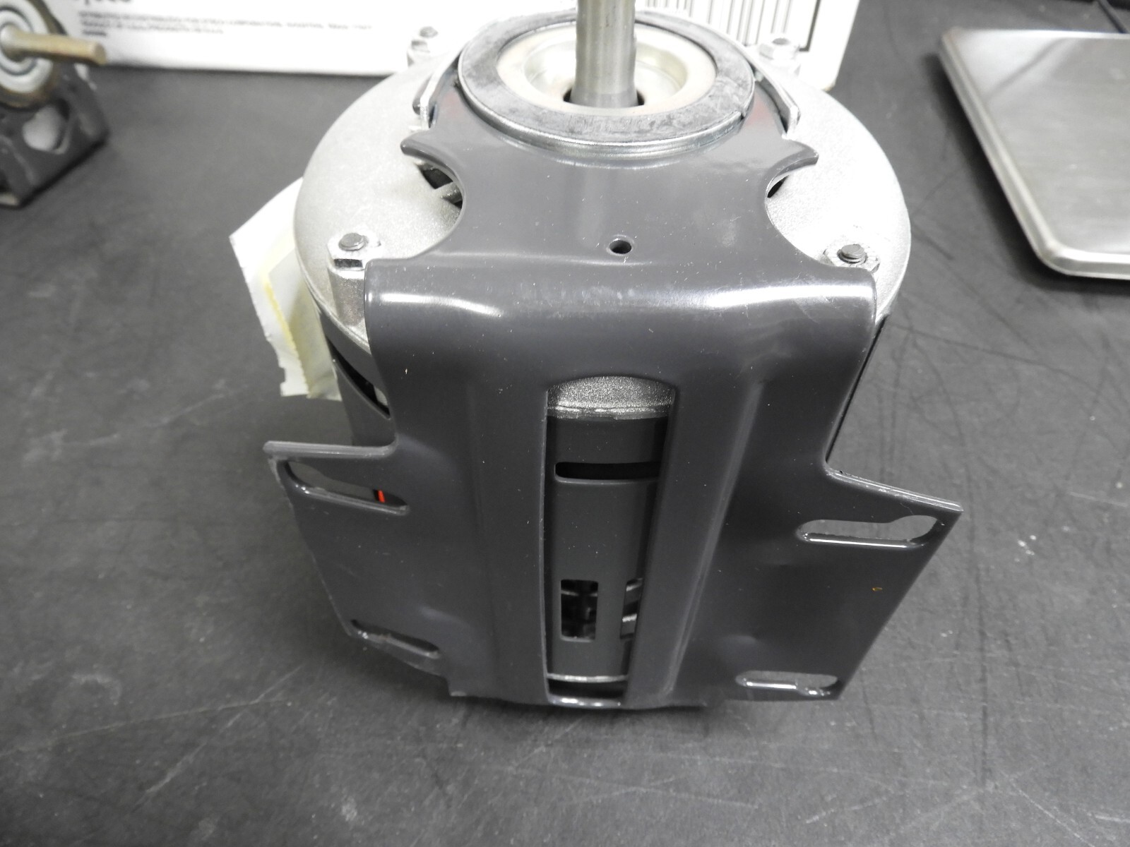 Dayton 3K613BG Split-Phase Belt Drive Blower Motor, 1/6 Hp, 115/208-230V AC
