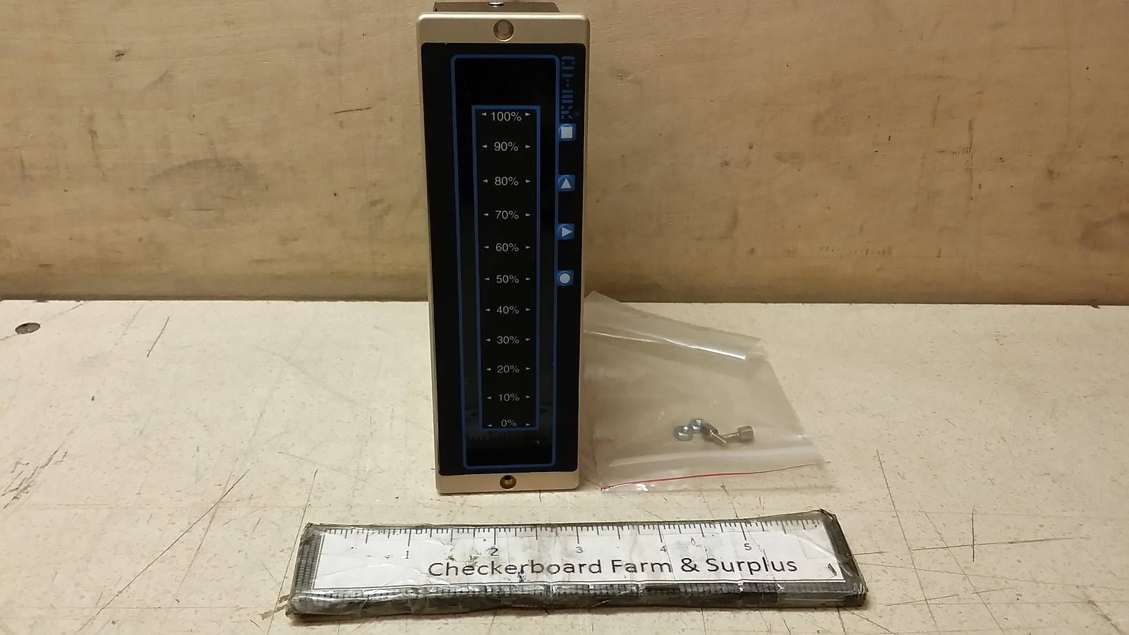 NOS Otek Electrical Resistance Temperature Indicator HI-QTEKC016 9913649-01