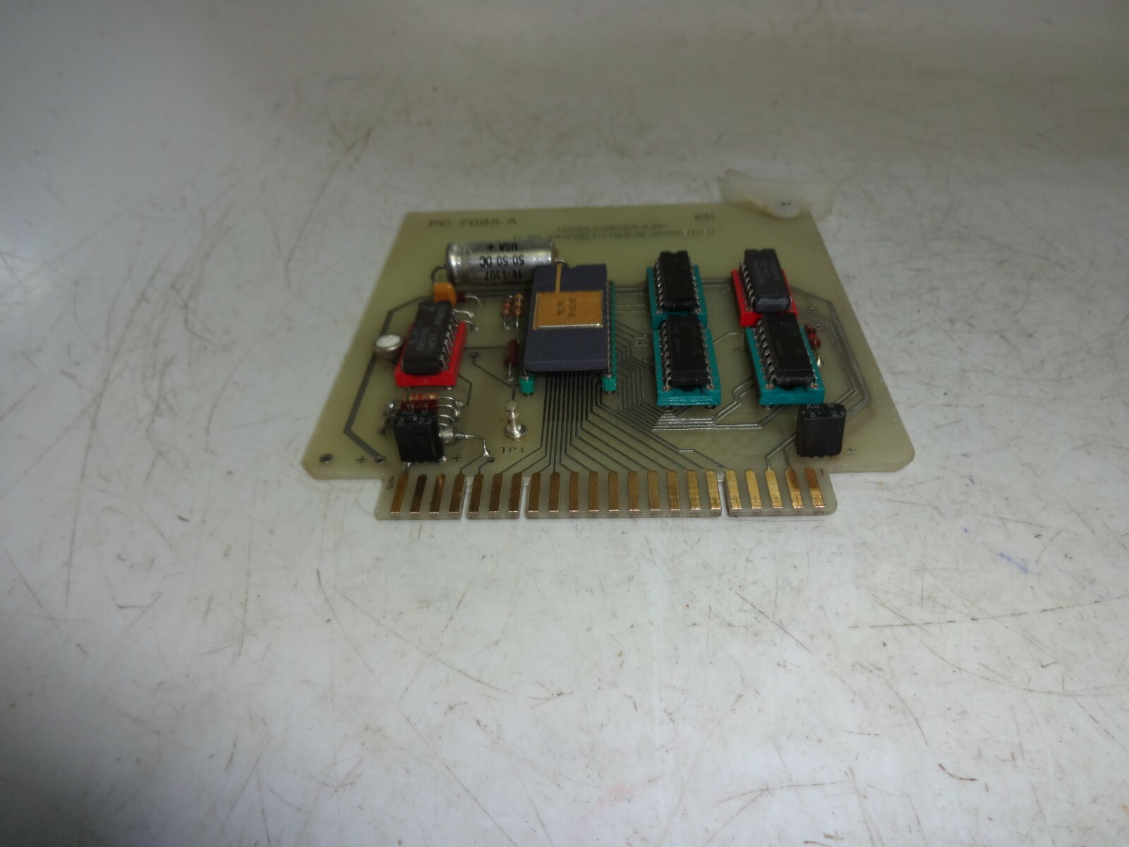 Lloyd Controls Redco PC7095A 12 Bit Analog to Digital Converter