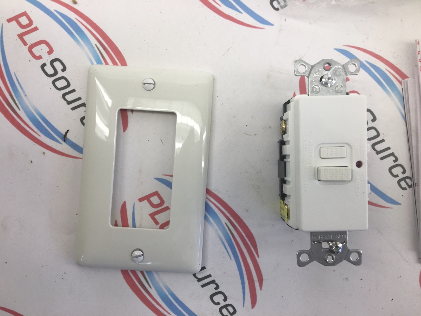 HUBBELL WIRING SYSTEMS GFBF20WLA GFCI COMMERCIAL LED BALNK FACE 20A 125V WHITE