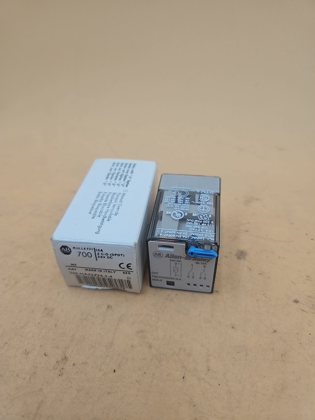 Allen Bradley 700-HA32Z24-3-4 Ser D Relay. 10 Amp 24V
